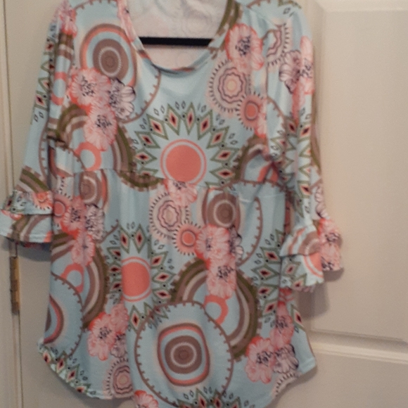 unknown Tops - Ladies Top